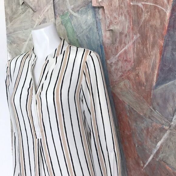 Everly Striped Popover White Blouse Top SZ Small - Picture 4 of 8